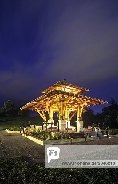 Millenium-Struktur in Sims Park in Courtenay  Vancouver Island  British Columbia  Kanada.