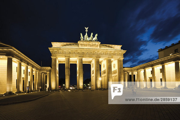 Germany  Berlin  Brandenburg Gate at night