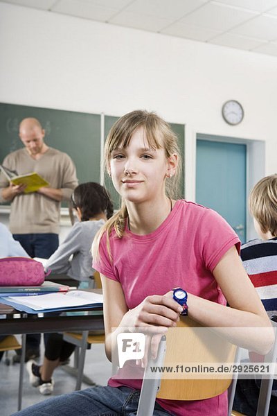 Porträt eines Mädchens im Klassenzimmer