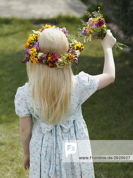 Rear view of a flower girl