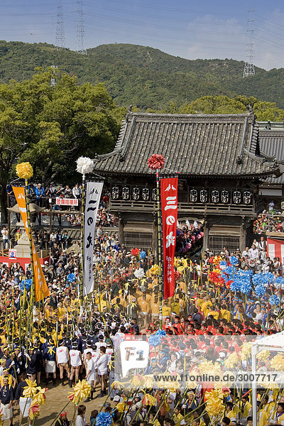 10854564  Japan  Asia  Kyushu island  isle  Karatsu city  Okunichi festival  tradition  dragon  kite  crowd of people  relocation  move