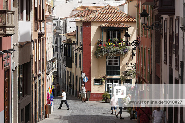 Calle PÈrez de Brito and Placeta de Borrero  historic town of Santa Cruz de la Palma  La Palma  Canary Islands  Spain