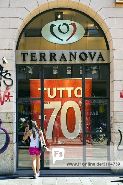 Italien  Lombardei  Mailand  Einkaufen