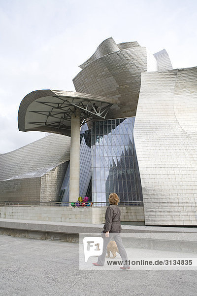 Guggenheim-Museum  Bilbao  Spanien