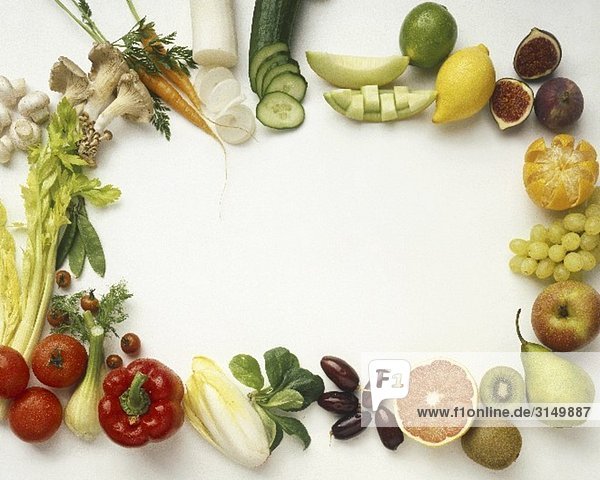 Rahmen aus Gemüse und Obst