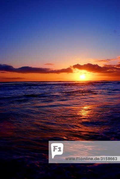 Sonnenuntergang über dem Meer