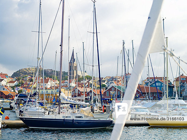 Segelboote in Marina Bohuslan Schweden.