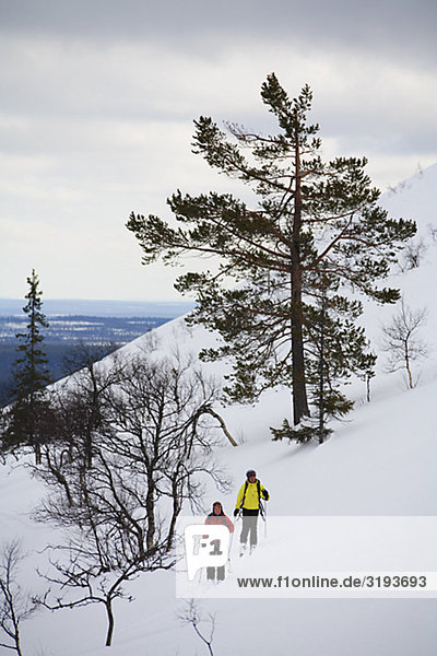 Skifahrer Kletterberg  Schweden.