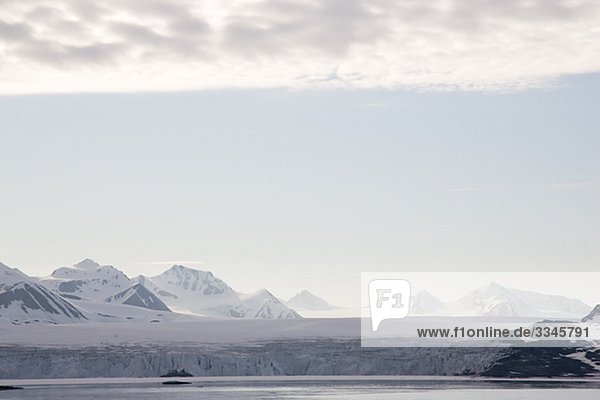 Gletscher  Spitzbergen  Norwegen.