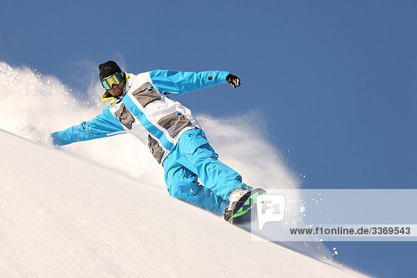 Berg Winter Snowboard Snowboarding Geschwindigkeit Mensch Kanton Graubünden Tiefschnee Schnee Schweiz Wintersport