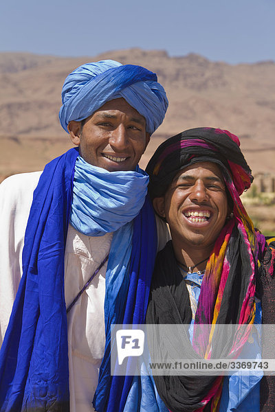 Portrait of a zwei Touareg jungen  Marokko
