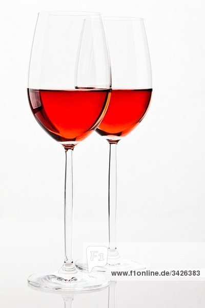 Gläser Rotwein