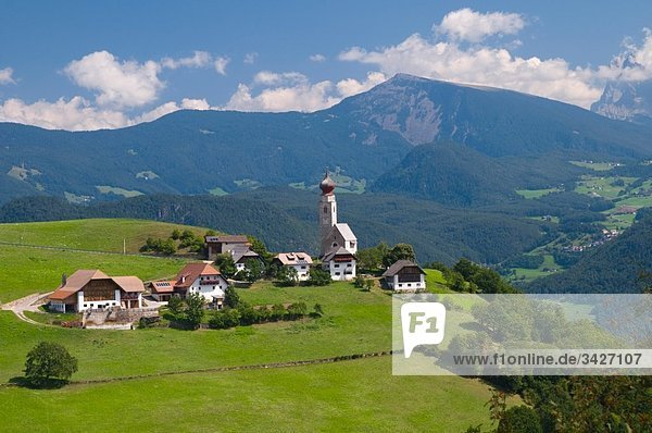Italien  Südtirol  Dorf Ritten  Hochansicht