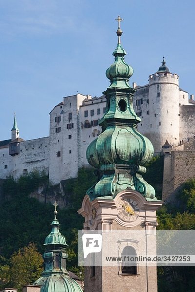 Österreich  Salzburg  Kloster St. Peter  Festung Hohensalzburg im Hintergrund