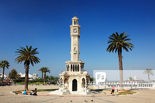 Glockenturm in Konak quadratischen Izmir Türkei