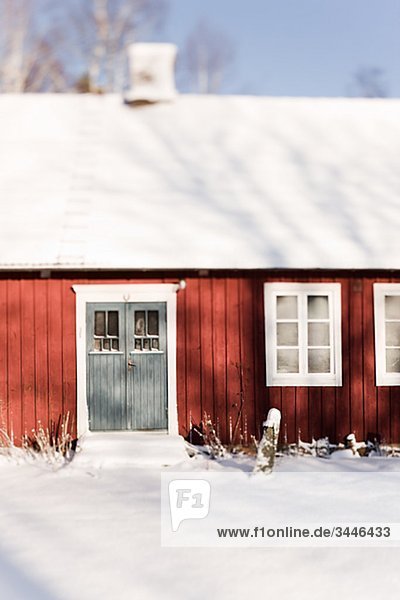 bedecken Wohnhaus Ansicht Skandinavien Schnee