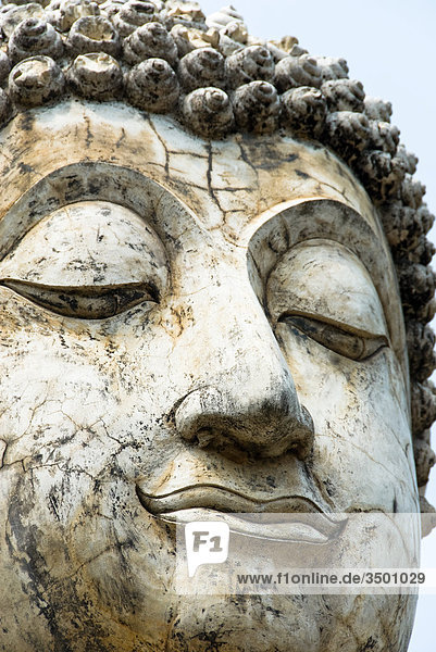 Gesicht einer Buddhastatue in Thailand