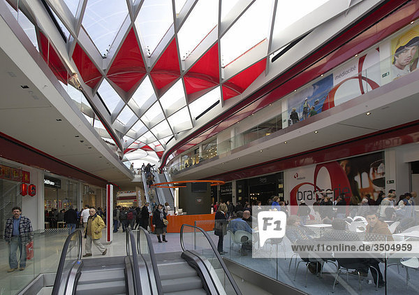 Belgien  Lüttich  Mediacity Einkaufszentrum von Architekten Ron Arad