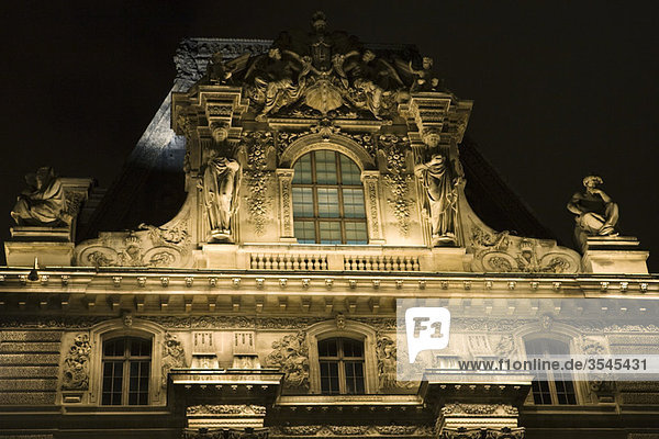 Frankreich  Paris  Der Louvre  Nahaufnahme der Fassade