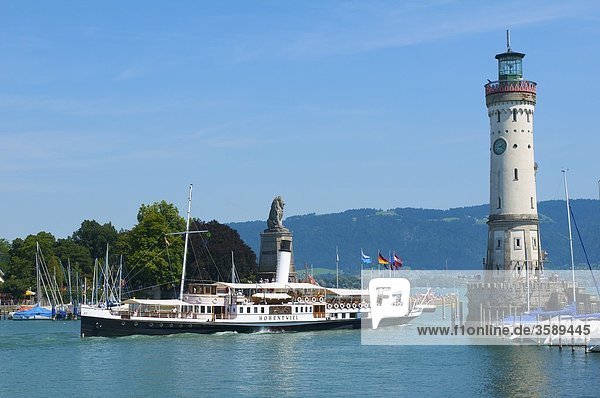 Hafen mit Mangenturm  Bodensee  Lindau  Bayern  Deutschland  Europa