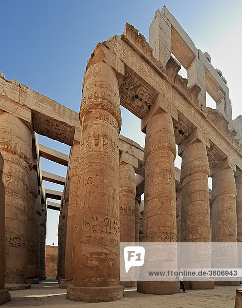 Hypostylhalle  Tempel von Karnak  Karnak  Ägypten  Afrika
