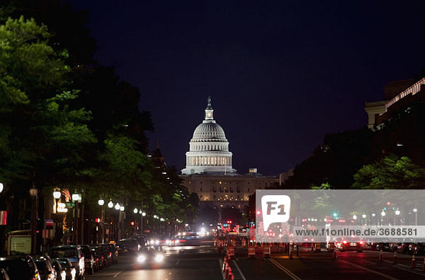 Capitol Building bei Nacht  Washington DC  USA