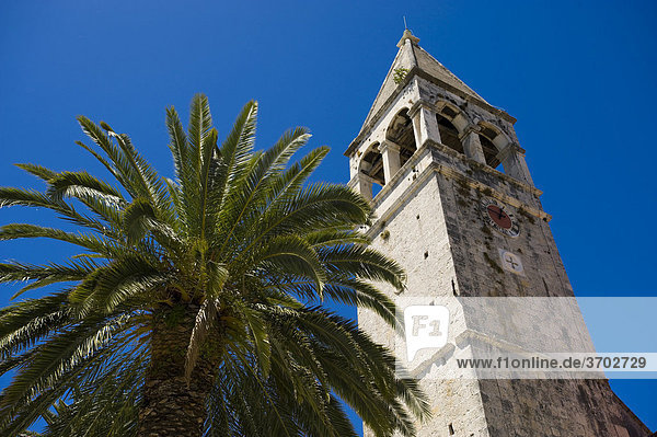 Glockenturm der Bruderschaftskirche SV Dominik  Trogir  Norddalmatien  Kroatien  Europa