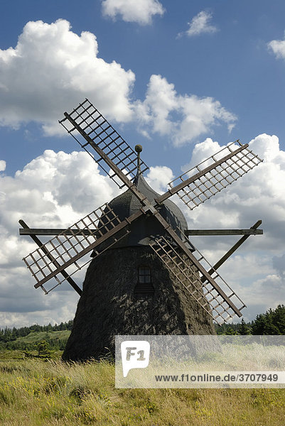 Dänemarks einzige erhaltene Windmühle  bei Gr¯nne Strand  Svinkl¯v  Jammerbucht  Nordwestjütland  Dänemark  Europa