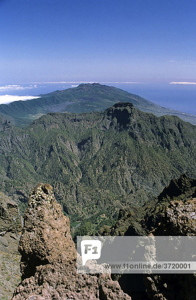 View from summit of Roque de los Muchachos over the south of La Palma  Canary Islands  Spain