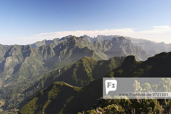 Berg Pinaculo und Zentralmassiv - Madeira