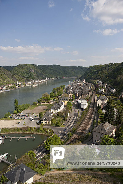 Blick von der Burg Rheinfels auf St Goar  Rhein-Hunsrück-Kreis  Rheinland-Pfalz  Deutschland  Europa