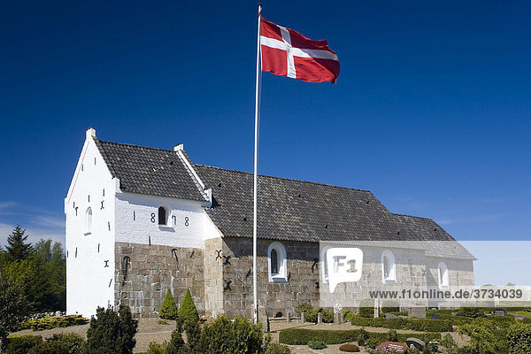 Alte Kirche in Hjortdal  Dänemark  Europa