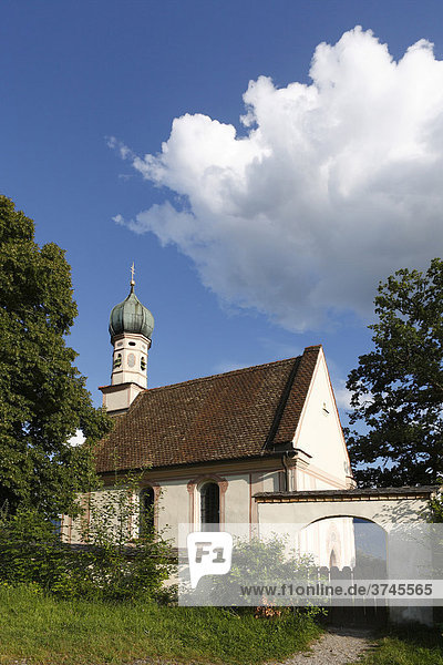 Kirche St. Georg Ähndl bei Murnau  Oberbayern  Bayern  Deutschland  Europa