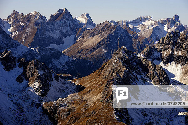 Alpenpanorama  Gipfelpanorama mit Schnee  Gramais  Lechtal  Reutte  Tirol  Österreich  Europa