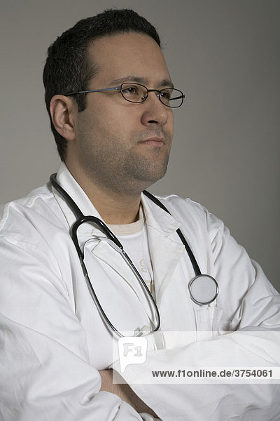 Arzt mit Stetoskop