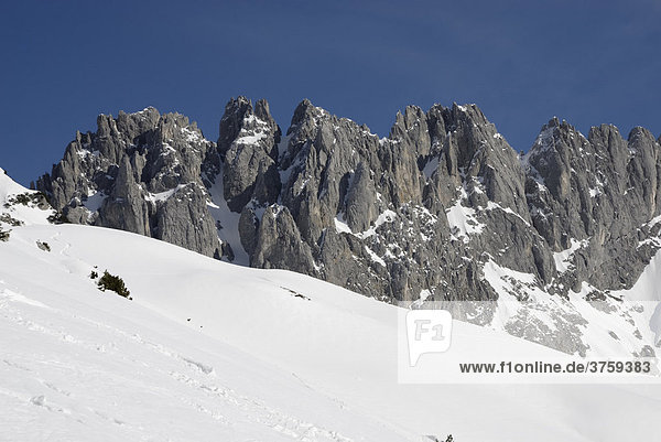Felsmassiv der Ackerlspitze verschneit  Wilder Kaiser Gebirge  Tirol  Österreich  Europa