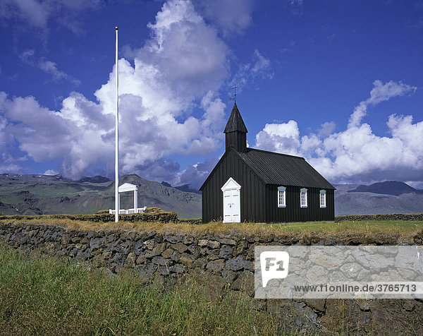 Kleine Holzkirche von Kirche von Bu_ir  SnÊfellsnes Halbinsel  Island