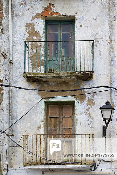 Ramshackled old house  Peniscola  Costa Azahar  Spain  Europe