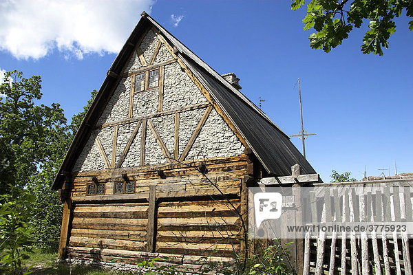 Herrenhaus eines mittelalterlichen Bauernhofes in Bunge  Gotland  Schweden