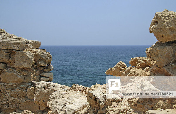 Ausblick von der Zitadelle  Meer  Ruinen  Paphos  Zypern