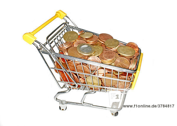 Winziger Einkaufswagen voller Geldmünzen