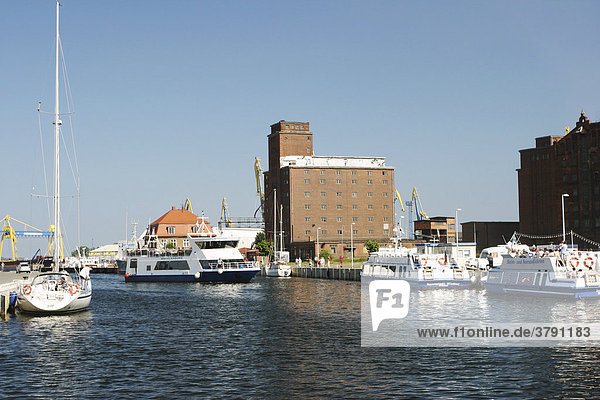 BRD Germany Mecklenburg Vorpommern Rostock at the Habour with Old Granary and Boats