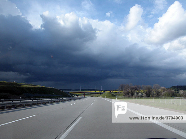 Schlechtes Wetter auf der Autobahn