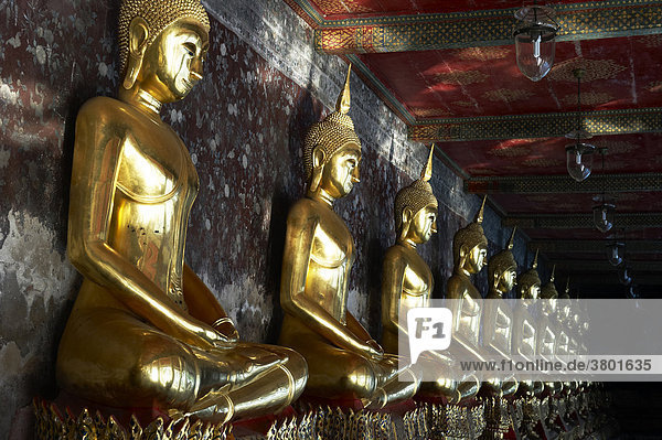 Thailand  Bangkok  Wat Suthat buddhistischer Tempel