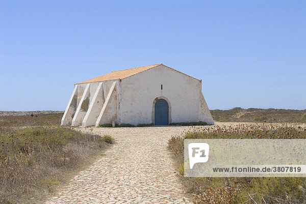 Alter Hörsaal des Fort fortaleza de Sagres Nationaldenkmal auf dem Hochplateau Ponta de Sagres 49 Meter über dem Meeresspiegel in der Nähe des Ortes Sagres  Algarve  Portugal