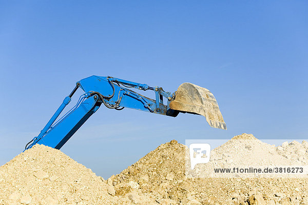 An excavator shovel