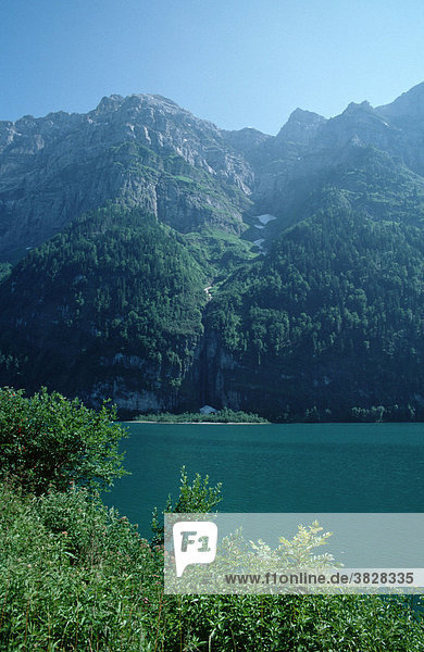 Lake  Klontal  Switzerland / Klöntalersee