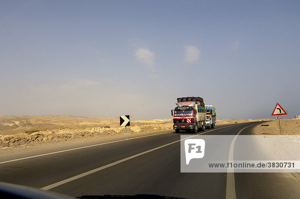 Aegypten  Fahrt Marsa Alam >Hurghada  Wüstenstrasse