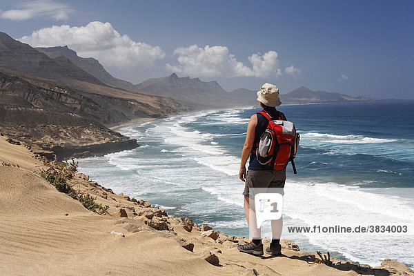 Hiker in El Jable   Playa de Barlovento   Jandia   Fuerteventura   Canary Islands