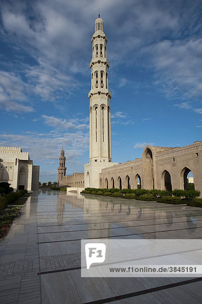 Minarett der Sultan Quaboos Grand Mosque  Capital Area  Oman  Naher Osten